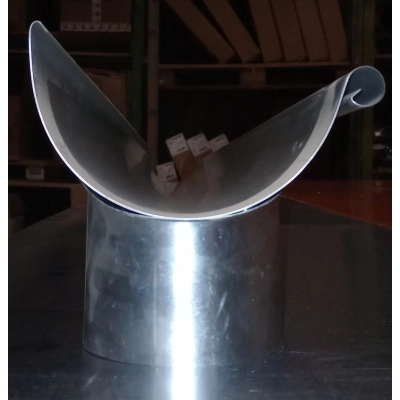 Lej spustowy tytan-cynk do wlutowania w rynnę / na rurę 80